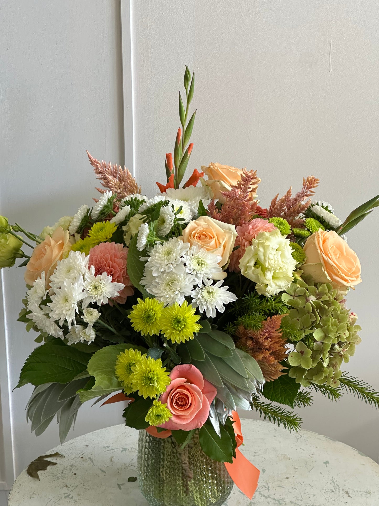 Daydream believer (with vase)